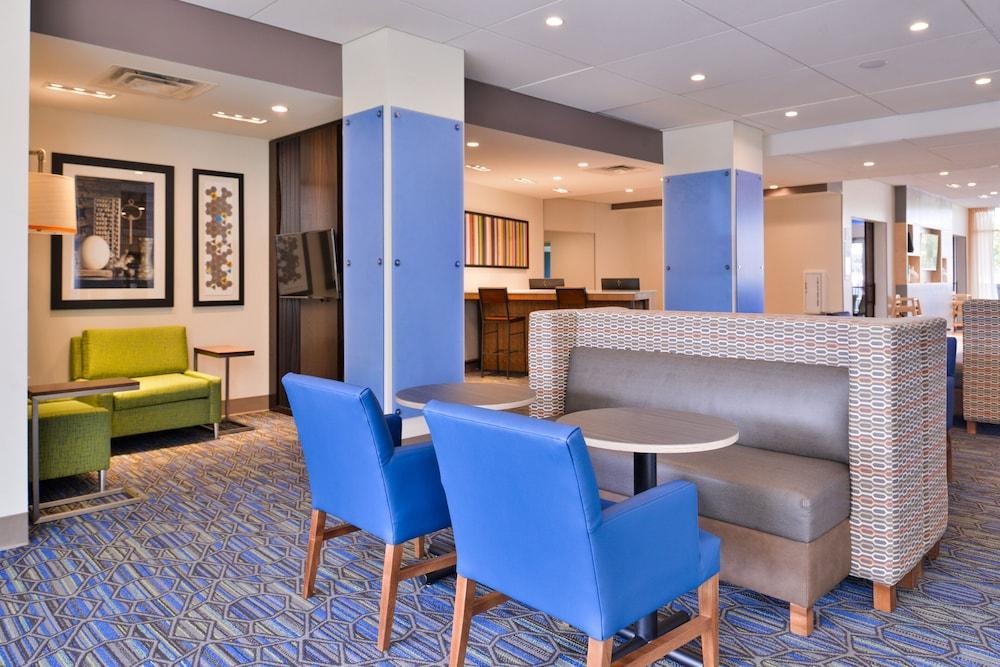 Holiday Inn Express & Suites Mall Of America - Msp Airport Bloomington Exterior foto